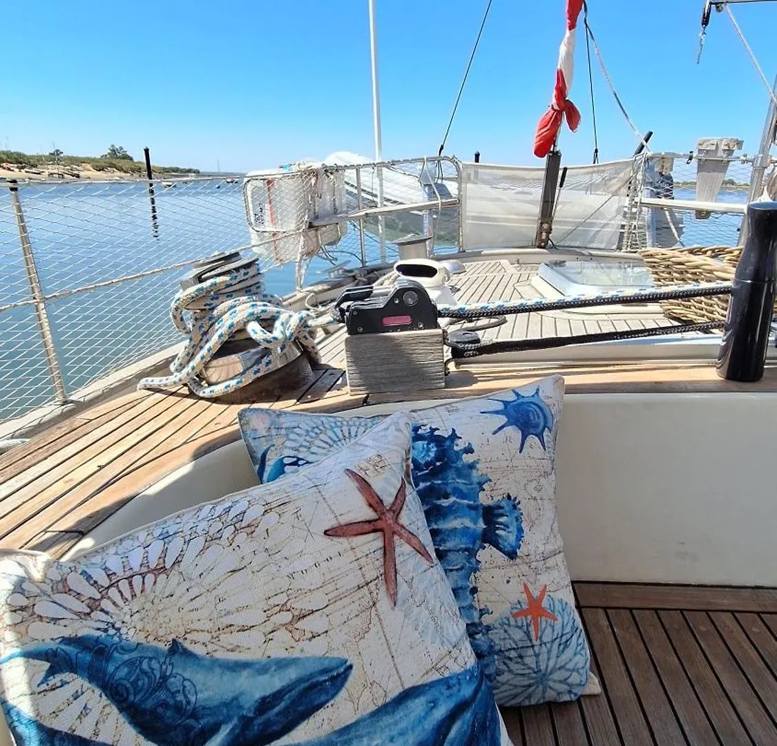 Velero Vagamares En Punta Umbria Hotel Spain